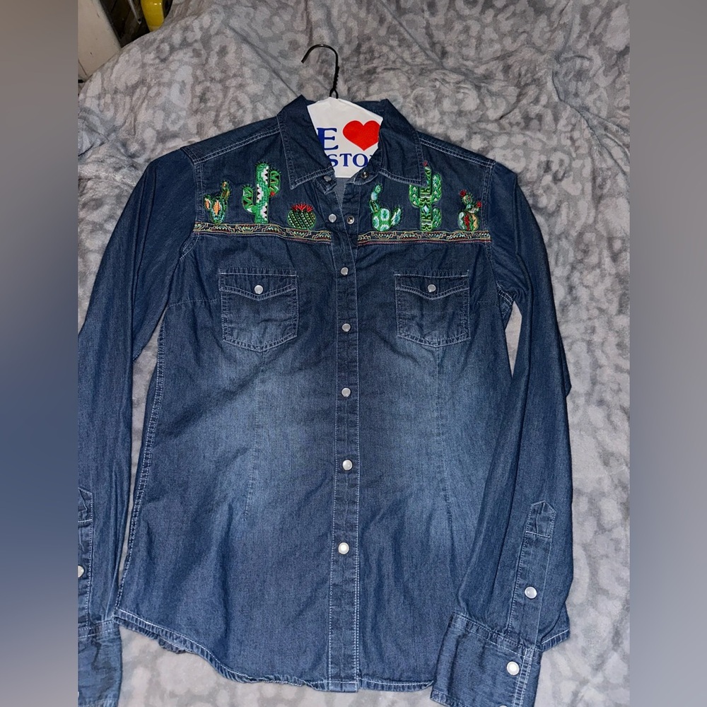 Cowgirl pearl snap shirt